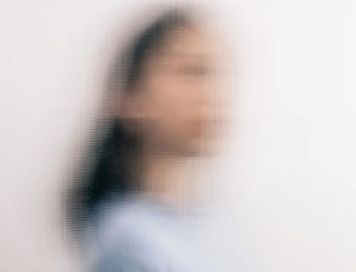Propriozeption einfach erklärt und warum dein Körpergefühl so viel mit Sicherheit und Trauma zu tun hat